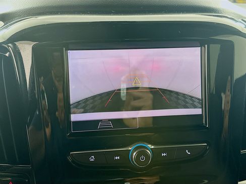 Used 2023 Chevrolet Traverse LT FWD image 22