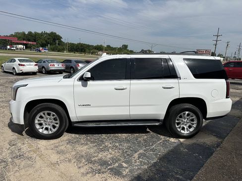 Used 2018 GMC Yukon SLT w/ HD Trailering Package RWD image 6