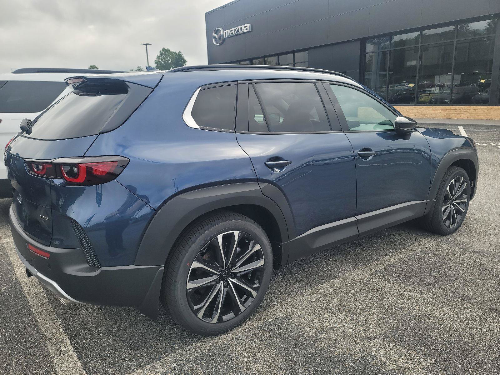 New 2026 MAZDA CX-50 2.5 Turbo w/ Weather Package AWD/4WD image 34