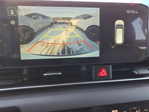 New 2026 Kia Carnival EX image 9