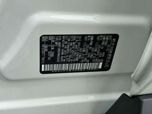 Used 2023 Nissan Rogue SV image 28