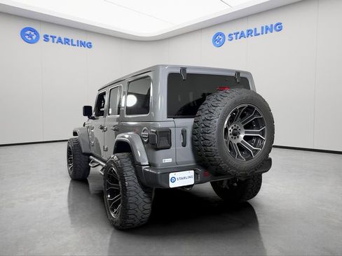 Used 2023 Jeep Wrangler Unlimited Sahara w/ Cold Weather Group AWD/4WD image 6