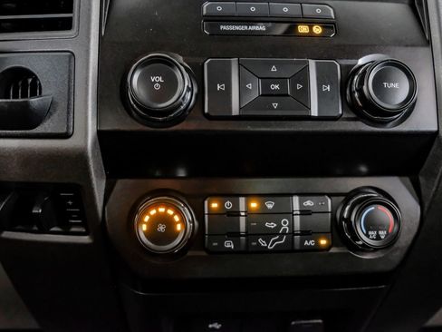 Used 2019 Ford F550 4x4 SuperCab Super Duty image 26