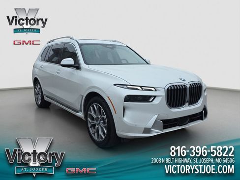 Used 2023 BMW X7 xDrive40i AWD/4WD image 1