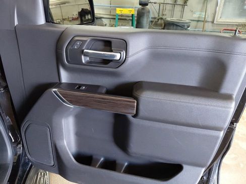 Used 2020 Chevrolet Silverado 1500 LT w/ All-Star Edition AWD/4WD image 16