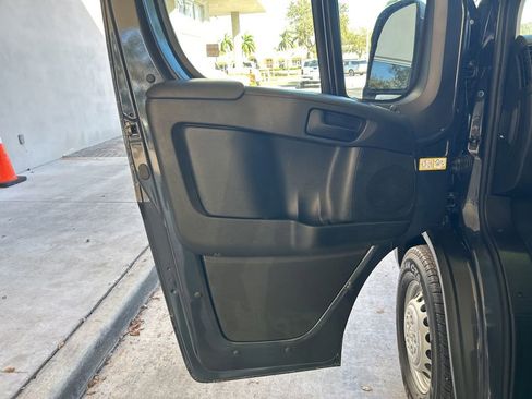 New 2026 RAM ProMaster 2500 w/ Premium Convenience Group image 32