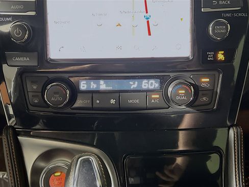 Used 2019 Nissan Maxima SR w/ Premium Package image 26