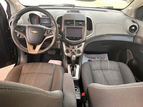 Used 2016 Chevrolet Sonic LT FWD image 9