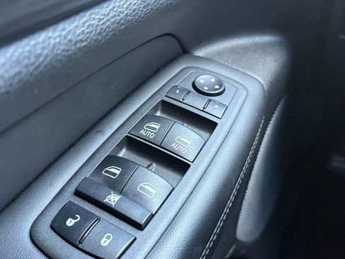 Used 2021 Jeep Grand Cherokee Laredo X RWD image 22