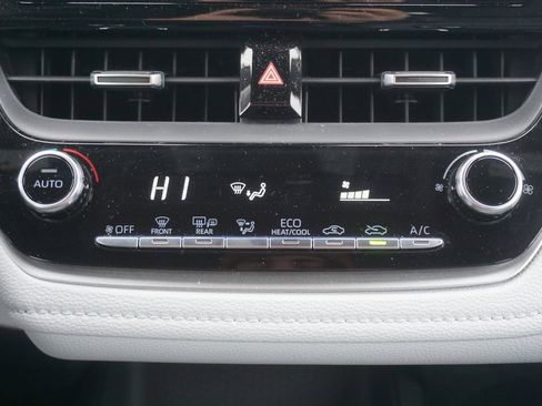 Certified 2022 Toyota Corolla SE image 10