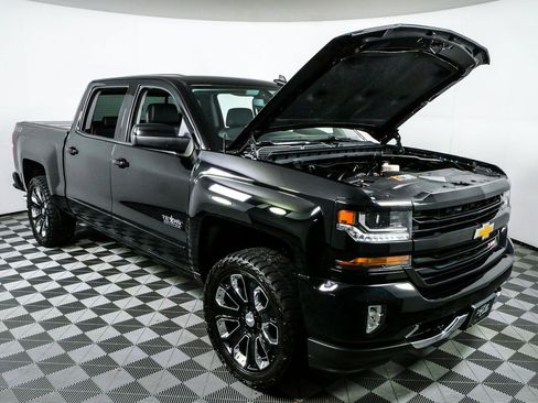 Used 2018 Chevrolet Silverado 1500 LT w/ Texas Edition AWD/4WD image 31