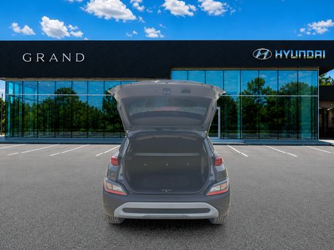 Used 2023 Hyundai Kona SEL FWD image 11