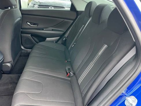 Used 2022 Hyundai Elantra SEL w/ Convenience Package image 7