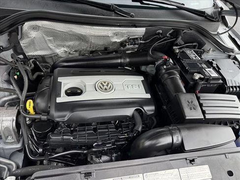 Used 2018 Volkswagen Tiguan Limited AWD/4WD image 21