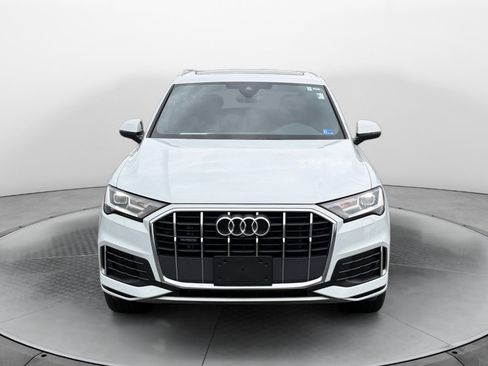 Used 2023 Audi Q7 2.0T Premium w/ Towing Package AWD/4WD image 2