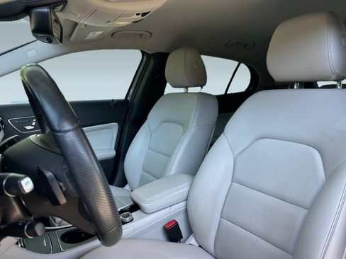 Certified 2020 Mercedes-Benz GLA 250 4MATIC image 27