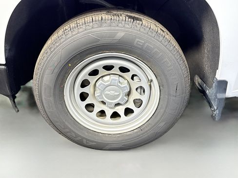 Used 2022 Chevrolet Silverado 1500 W/T w/ Trailering Package image 36