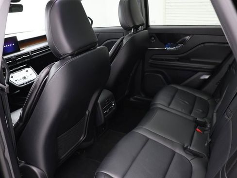 Used 2022 Lincoln Corsair Reserve w/ Sport Package image 11