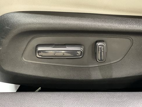 Used 2024 Honda Civic EX-L image 10