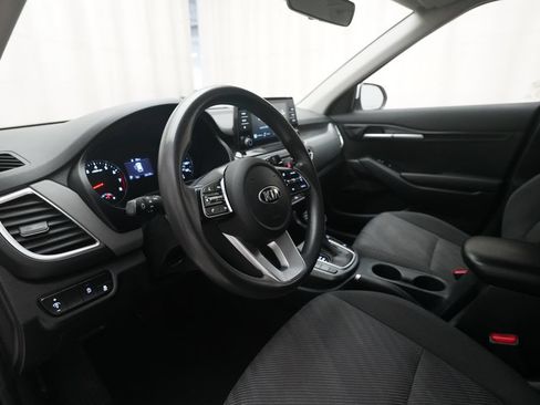Used 2021 Kia Seltos LX AWD/4WD image 8