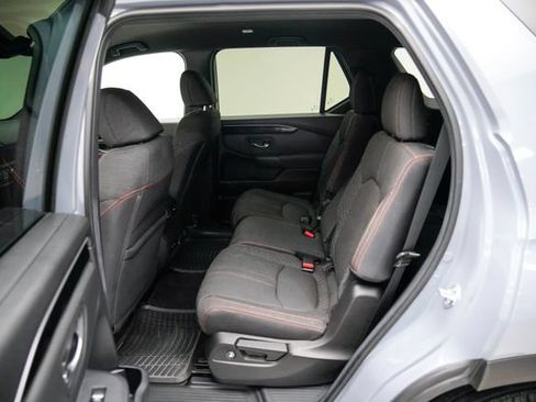 Certified 2025 Honda Pilot Sport image 9