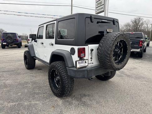Used 2016 Jeep Wrangler Unlimited Sport S image 3