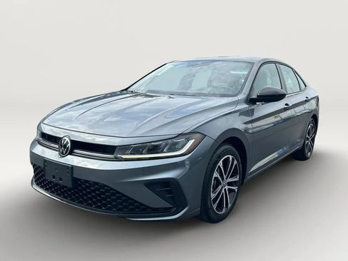 Used 2025 Volkswagen Jetta Sport FWD image 3