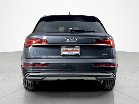 Used 2023 Audi Q5 2.0T Premium w/ Convenience Package AWD/4WD image 4