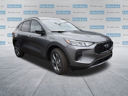 New 2026 Ford Escape ST-Line w/ Cold Weather Package image 3