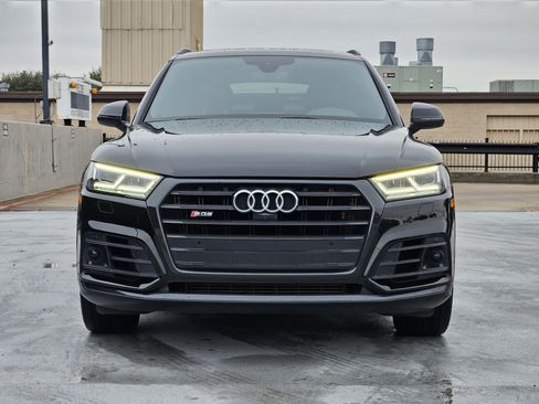 Used 2019 Audi SQ5 Prestige w/ Prestige Package image 6