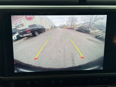 Used 2025 Jeep Wrangler Unlimited Rubicon image 19