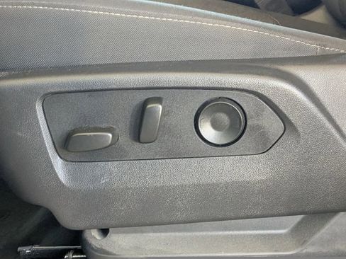 Used 2025 Chevrolet Silverado 2500 LT w/ Safety Package image 18