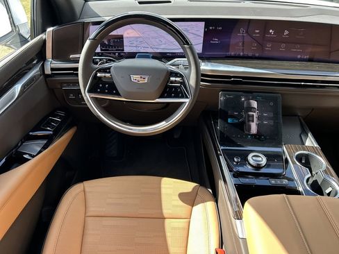 New 2026 Cadillac Escalade Luxury image 14