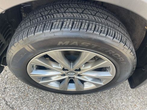 Used 2016 Toyota RAV4 Limited w/ Advanced Technology Package image 10