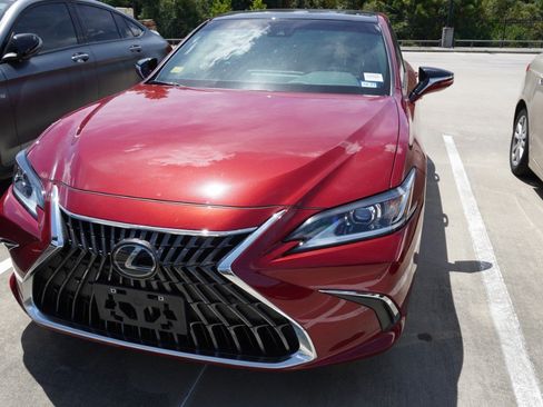 Certified 2025 Lexus ES 350 w/ Premium Package FWD image 2