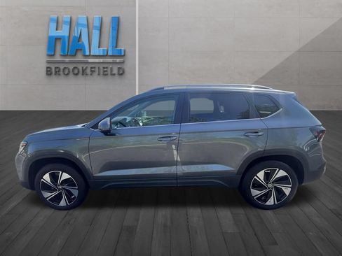 Certified 2025 Volkswagen Taos SE AWD/4WD image 3