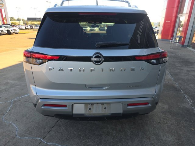 Used 2022 Nissan Pathfinder Platinum w/ Lighting Package (N92) FWD image 10