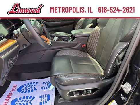 Used 2023 Jeep Grand Cherokee L Summit AWD/4WD image 23