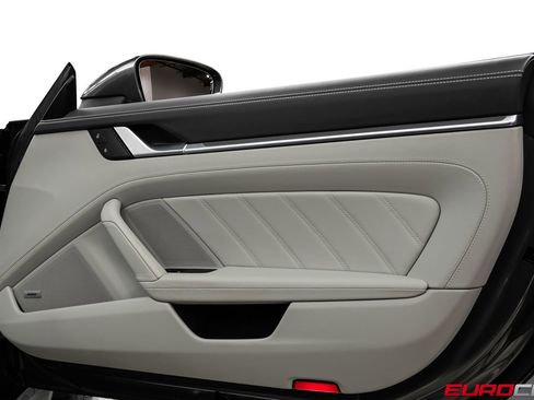 Used 2022 Porsche 911 Turbo S image 26