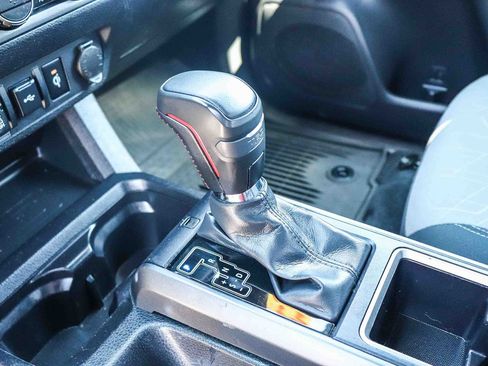 Certified 2023 Toyota Tacoma TRD Off-Road AWD/4WD image 24