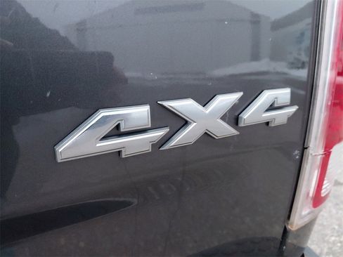 Used 2018 RAM 3500 Laramie image 23