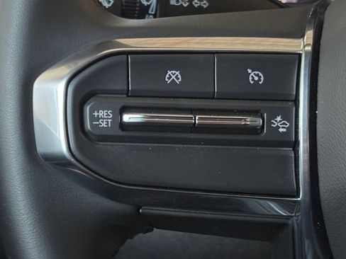 Used 2025 GMC Canyon Elevation w/ Convenience Package RWD image 12