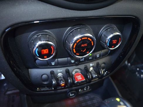 Used 2016 MINI Cooper Clubman image 34