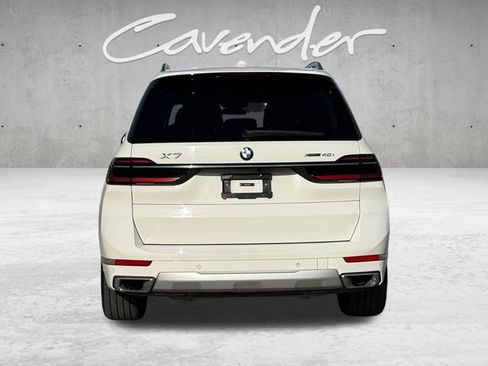 Used 2025 BMW X7 xDrive40i AWD/4WD image 15
