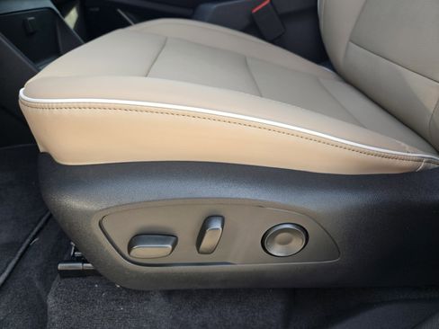 New 2026 Buick Enclave Preferred w/ Power Package image 17