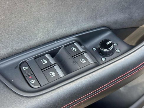 Used 2024 Audi RS Q8 AWD/4WD image 38