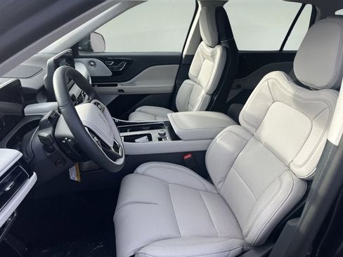 New 2026 Lincoln Aviator Reserve AWD/4WD image 9