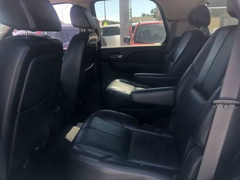 Used 2007 GMC Yukon SLT w/ SLT Preferred Equipment Group AWD/4WD image 5