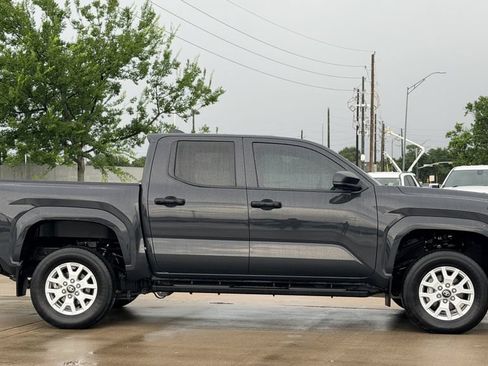 Used 2024 Toyota Tacoma SR RWD image 6