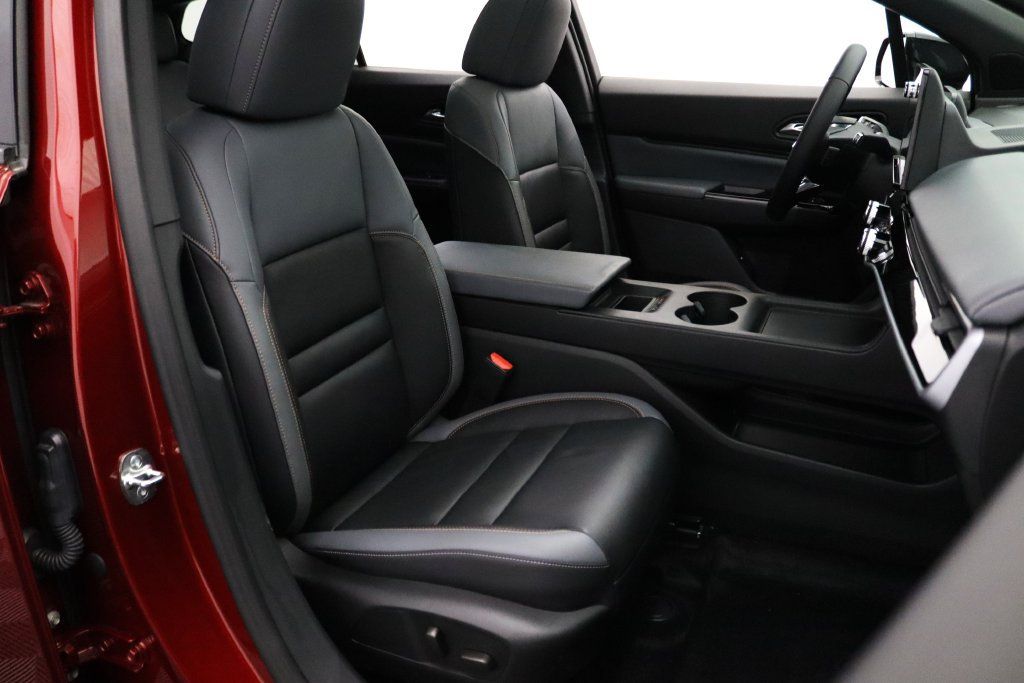 Used 2025 Honda Prologue Touring image 14